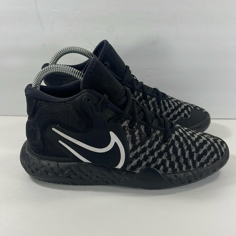 Nike KD Trey 5 VIII "Smoke Grey Black" Size 3.5Y
